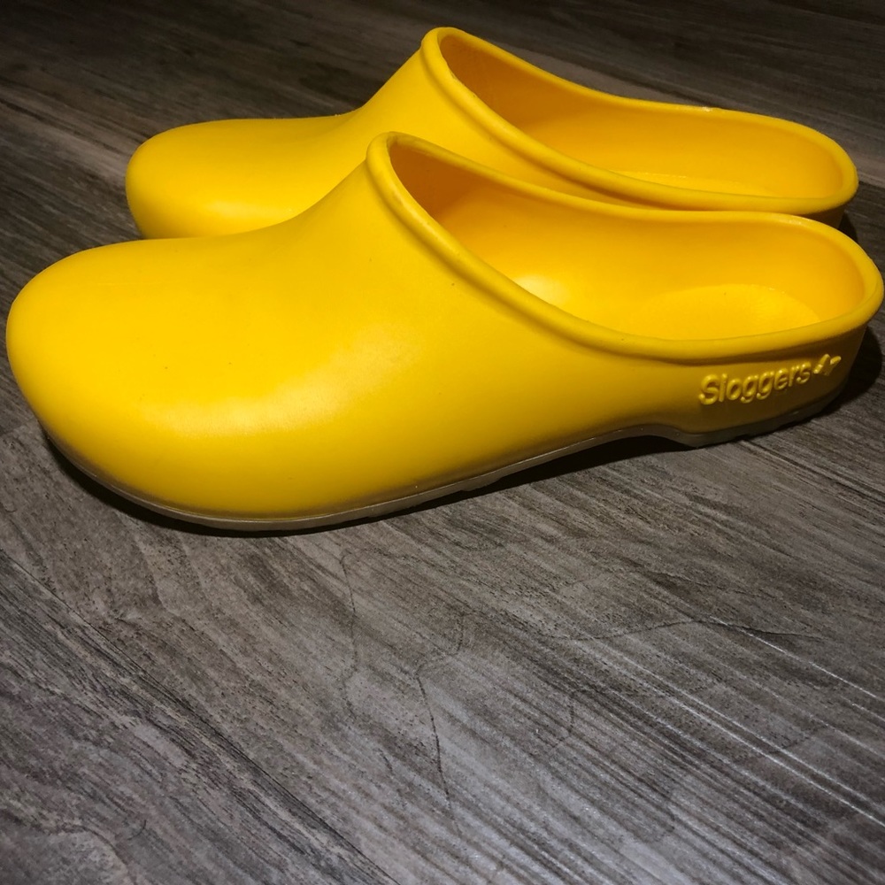 🌔Yellow sloggers rubber slip on shoe waterproof 6